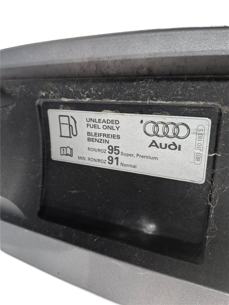 Thumbnail 5: 2017-2022 AUDI Q7 (4M) FUEL TANK DOOR TRIM w/ HOUSING & GAS CAP (Silver)