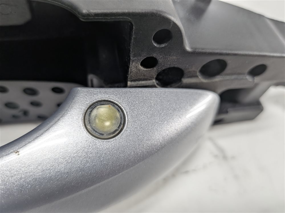 Thumbnail 8: 2017-2020 AUDI Q7 (4M) REAR LEFT KEYLESS EXTERIOR DOOR HANDLE (Silver)