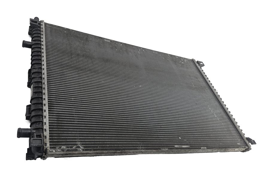 2017-2019 AUDI Q7 (4M) 3.0L SUPERCHARGED ENGINE MAIN CENTER AUXILIARY RADIATOR