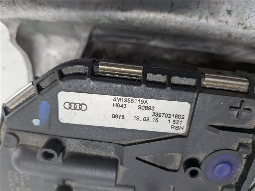 Thumbnail 6: 2017-2019 AUDI Q7 (4M) FRONT WINDSHIELD WIPER MOTOR w/ TRANSMISSION LINKAGE