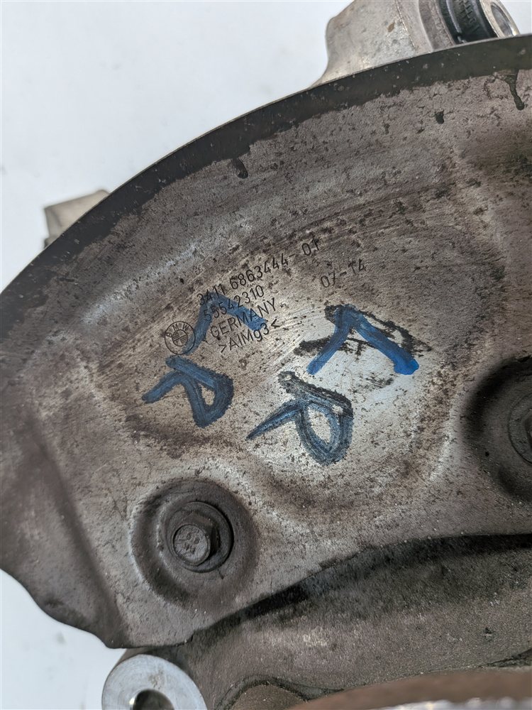 Thumbnail 4: 2014-2020 BMW I3 (I01) REAR LEFT SPINDLE STEERING KNUCKLE