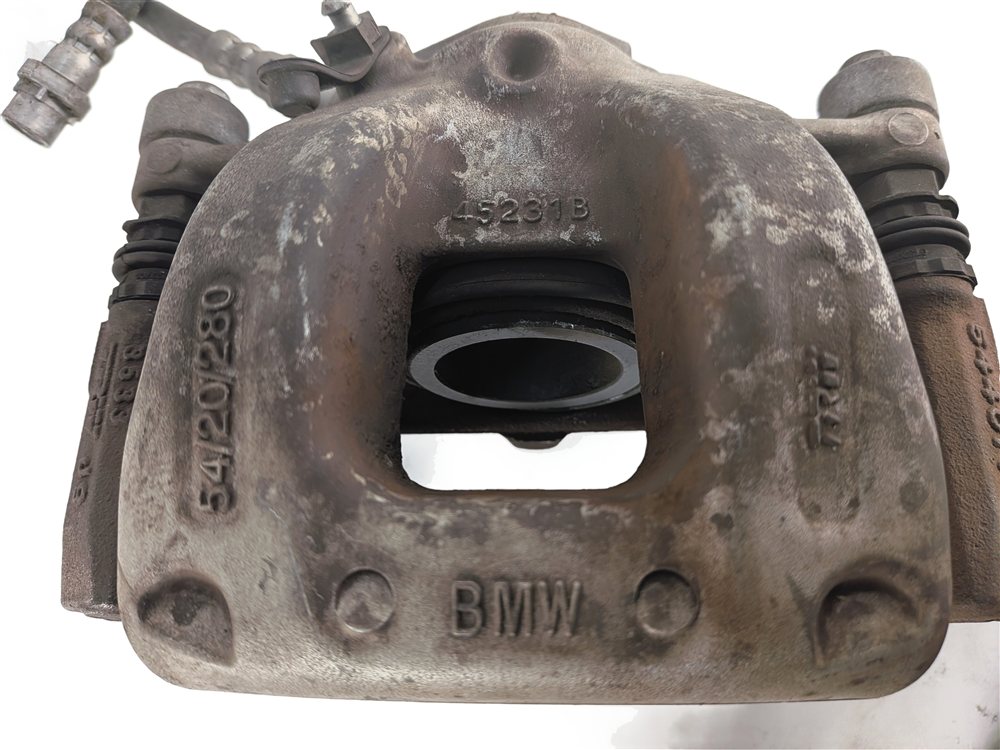 Thumbnail 6: 2014-2020 BMW I3 (I01) FRONT BRAKE CALIPER LEFT & RIGHT SET/2