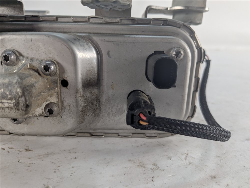 Thumbnail 5: 2014 BMW I3 (I01) HIGH VOLTAGE HV ELECTRIC COOLANT FLOW HEATER