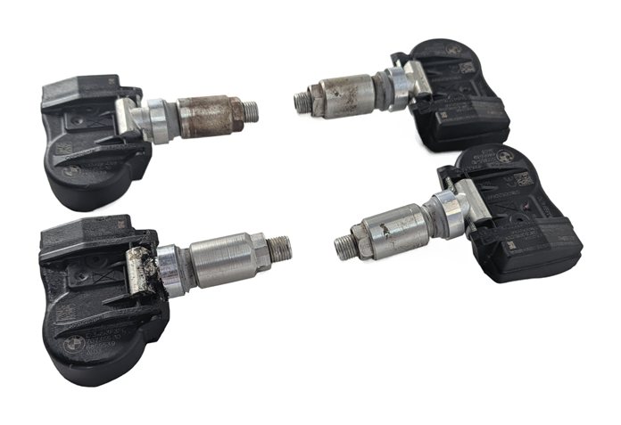 Thumbnail 2: 2014 BMW i3 (I01) TIRE PRESSURE MONITOR TPMS SENSOR SET/4