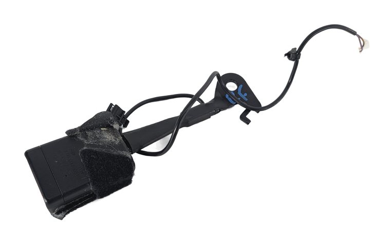 Thumbnail 4: 2014-2020 BMW i3 i8 I01 I12 FRONT RIGHT PASSENGER SEAT SEATBELT BUCKLE RECEIVER