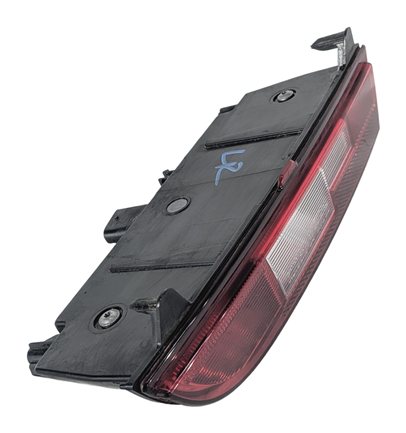 Thumbnail 3: 2014-2020 BMW i3 (I01) REAR RIGHT BUMPER MOUNTED TAIL LIGHT TAILLIGHT