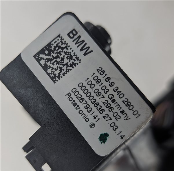 Thumbnail 8: 2014 BMW i3 (I01) AUTOMATIC TRANSMISSION GEAR SELECTOR SWITCH START STOP BUTTON