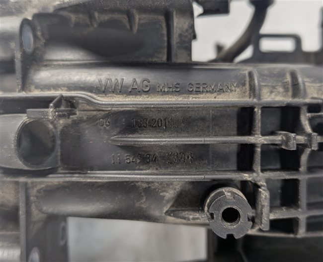 Thumbnail 10: 17-23 AUDI A3 A4 Q3 (8V B9 F3) 2.0L TURBO GAS ENGINE INTAKE MANIFOLD ASSEMBLY