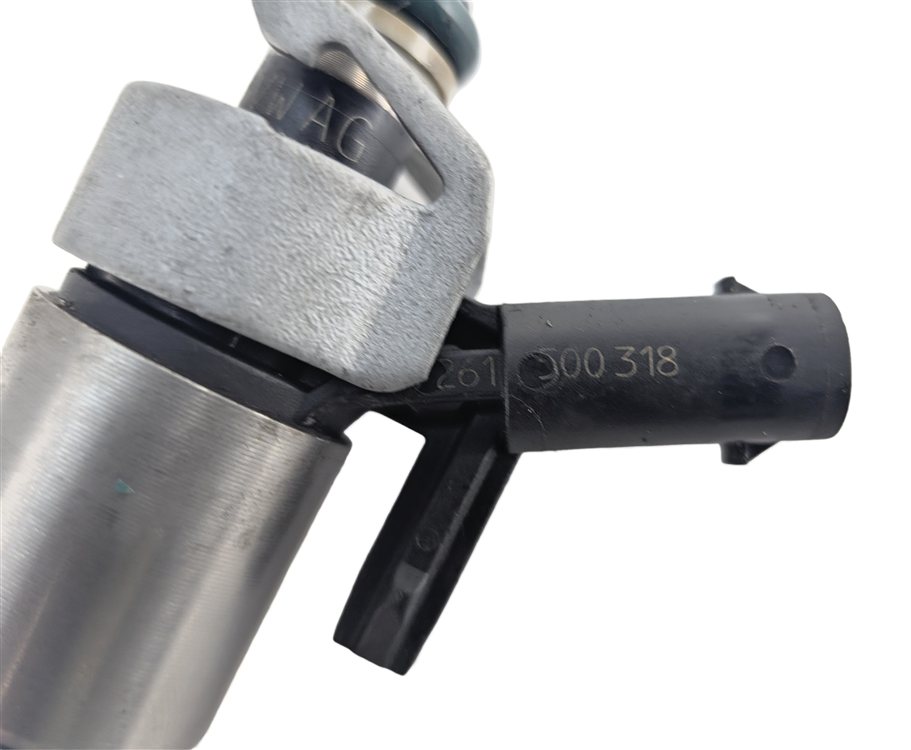 Thumbnail 8: 2017-2018 AUDI A3 (8V) 2.0L TURBO TURBOCHARGED ENGINE GAS FUEL INJECTOR SET 4