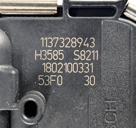 Thumbnail 14: 15-18 AUDI A3 S3 RS3 (8V) FRONT WINDSHIELD WIPER MOTOR 