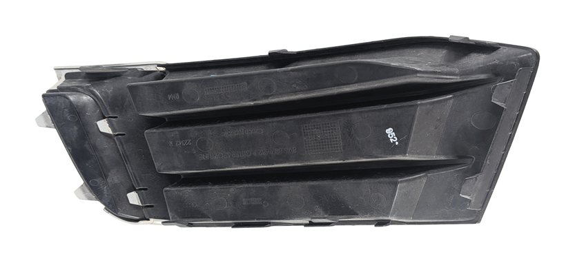 Thumbnail 8: 17-19 AUDI A3 8V FRONT RIGHT LOWER BUMPER GRILLE NON S-LINE SILVER BLACK