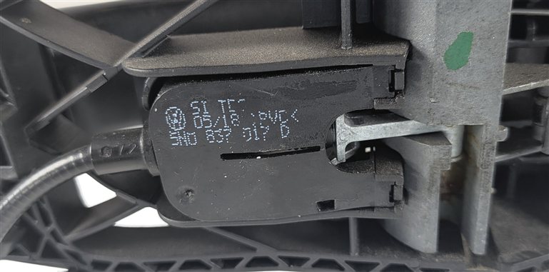 Thumbnail 8: 2016-2017 AUDI TT (MK3) REAR RIGHT PASSENGER DOOR HANDLE (Black)