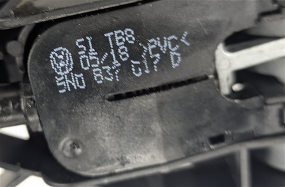 Thumbnail 8: 15-18 AUDI A3 S3 RS3 TT (8V MK3) LEFT FRONT DRIVER KEYLESS DOOR HANDLE (Black)