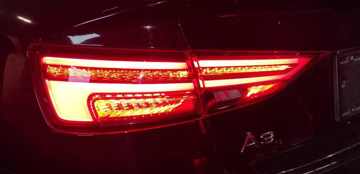 Thumbnail 2: 17-19 AUDI A3 (8V) REAR LEFT INNER TRUNK MOUNTED LED TAILLIGHT TAIL LIGHT LAMP