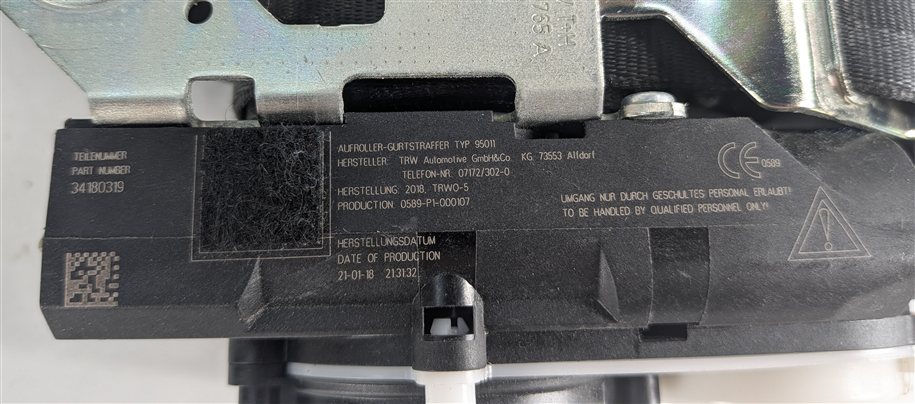 Thumbnail 9: 15-20 AUDI A3 S3 RS3 (8V) SEDAN FRONT LEFT DRIVER SEATBELT RETRACTOR (Black)