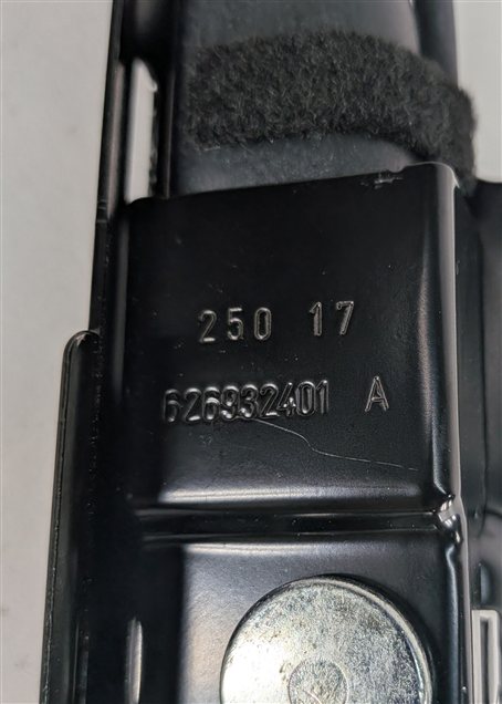 Thumbnail 15: 15-18 AUDI A8 S3 RS3 (8V) SEDAN FRONT RIGHT PASSENGER SEATBELT RETRACTOR (Black)