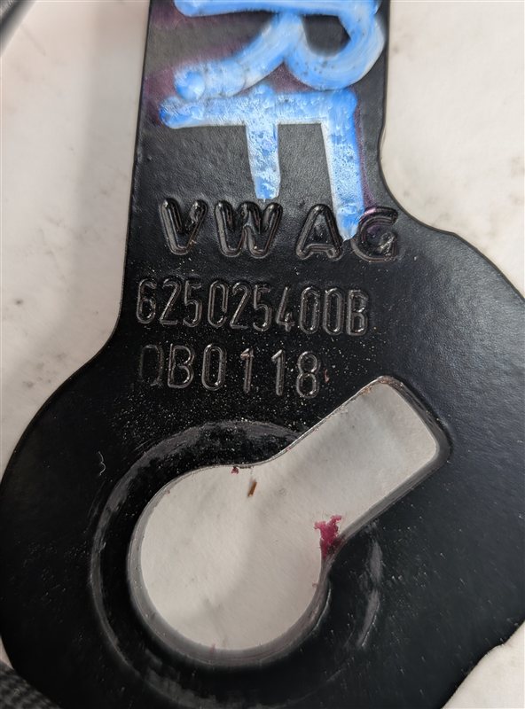 Thumbnail 6: 2015-2018 AUDI A3 S3 RS3 (8V) FRONT LEFT or RIGHT SEAT SEATBELT BUCKLE RECEIVER