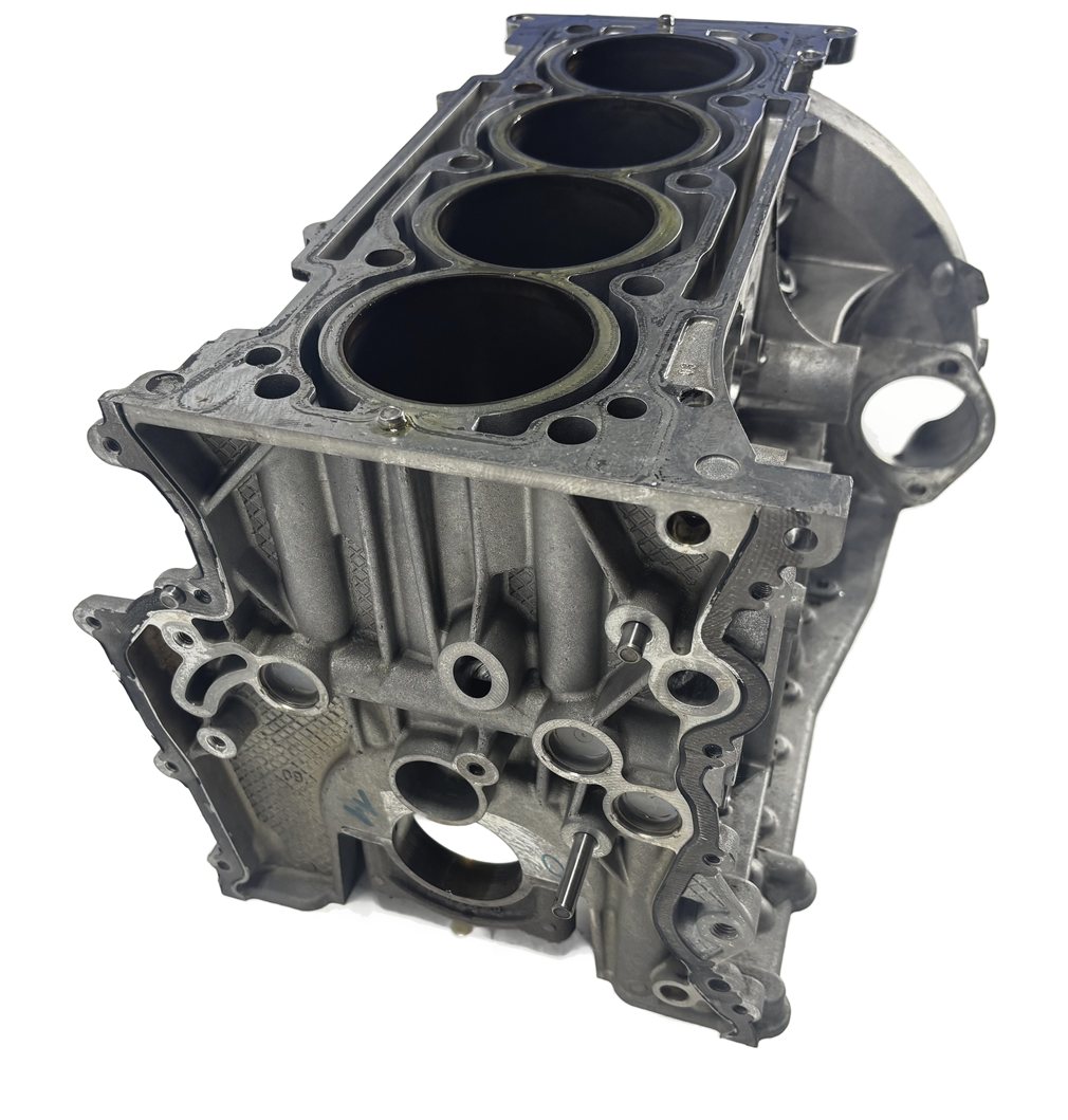 Thumbnail 4: 16-17 MERCEDES C300 (W205) RWD 2.0L M274 TURBO ENGINE CYLINDER BLOCK (144k)