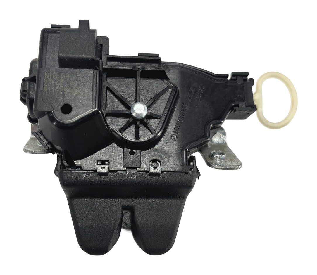 Thumbnail 2: 2016 MERCEDES C300 (W205) TRUNK LID DECK LOCK LATCH ACTUATOR
