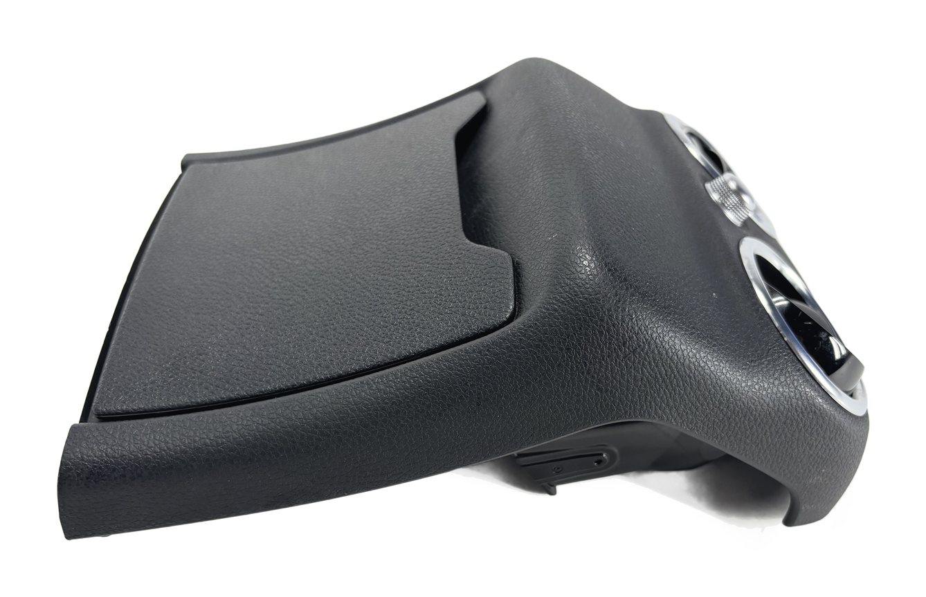 Thumbnail 7: 2016 MERCEDES C300 (W205) REAR CENTER CONSOLE AIR AC VENT w/12V SOCKET (Gray)