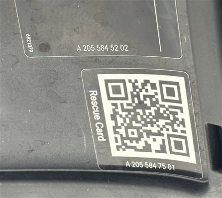 Thumbnail 11: 2015-2021 MERCEDES C-CLASS (W205) FUEL TANK DOOR LID COVER TRIM (Black)