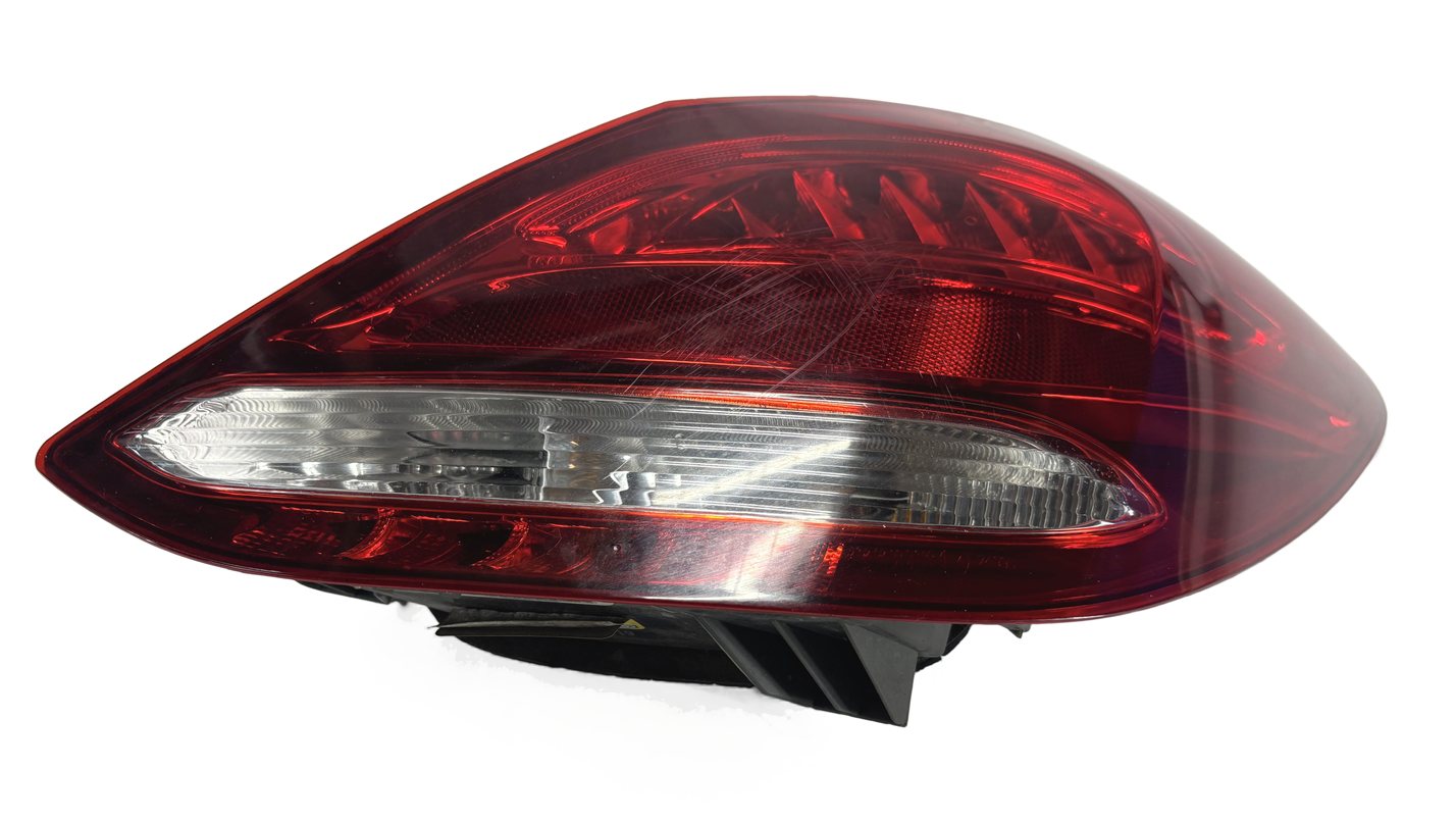 Thumbnail 3: 16 MERCEDES C300 W205 AFTERMARKET REAR RIGHT OUTER QUARTER PANEL TAIL LIGHT LAMP