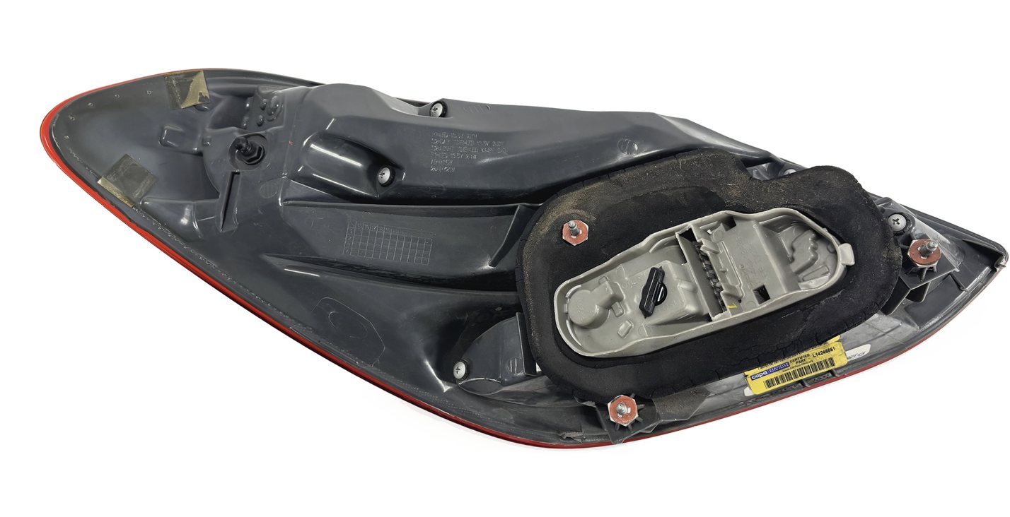 Thumbnail 7: 16 MERCEDES C300 W205 AFTERMARKET REAR RIGHT OUTER QUARTER PANEL TAIL LIGHT LAMP