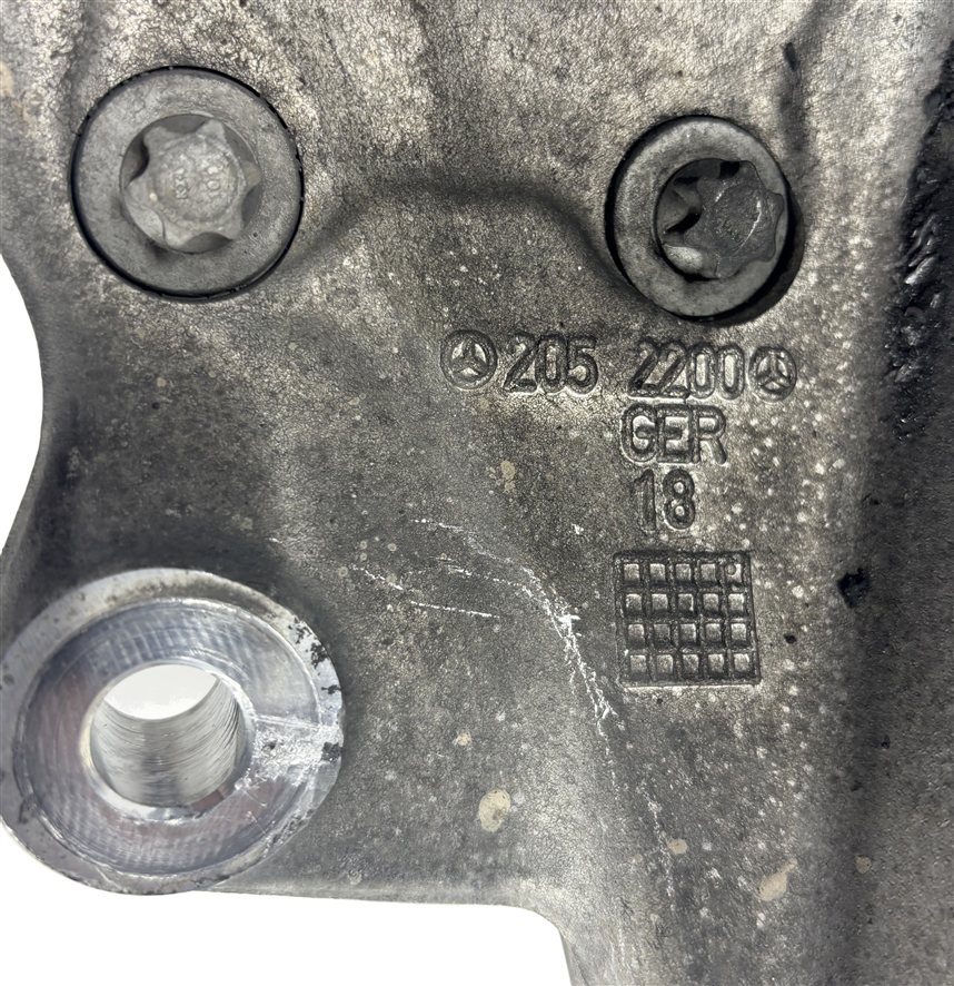 Thumbnail 8: 15-21 MERCEDES C300 C350e (W205) RWD RIGHT FRONT PASSENGER SPINDLE KNUCKLE HUB
