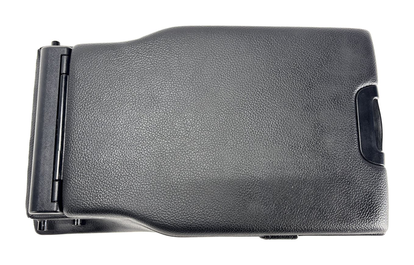 Thumbnail 4: 2016 MERCEDES C300 (W205) REAR SEAT CENTER ARMREST CUP HOLDER (Black)