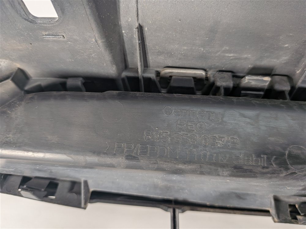 Thumbnail 6: 2015-2016 AUDI A3 (8V) FRONT CENTER MAIN GRILLE TRIM AIR VENT w/o ADAPTIVE