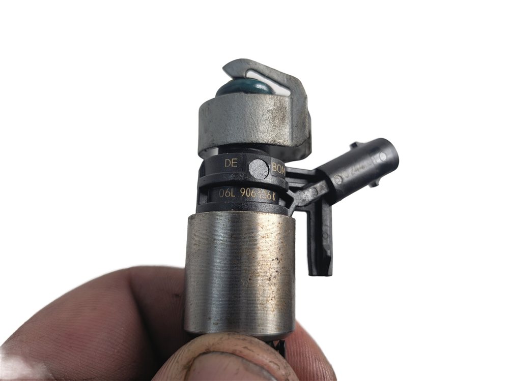 Thumbnail 4: 15-20 AUDI A3 A4 A5 A6 Q7 S3 TT (B8 8K 8T 8V 8WS) 2.0L TURBO FUEL INJECTOR SET 4