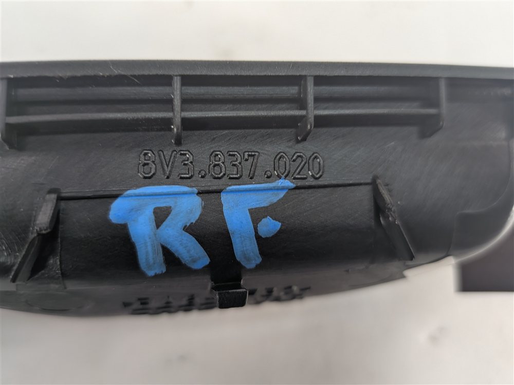 Thumbnail 4: 13-20 AUDI A3 S3 8V FRONT RIGHT PASSENGER INTERIOR DOOR HANDLE (BLACK/SILVER)