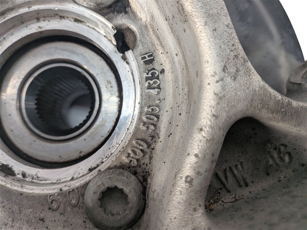 Thumbnail 4: 15-19 VW GOLF / AUDI A3 S3 RS3 (8V) AWD LEFT REAR SPINDLE KNUCKLE WHEEL HUB