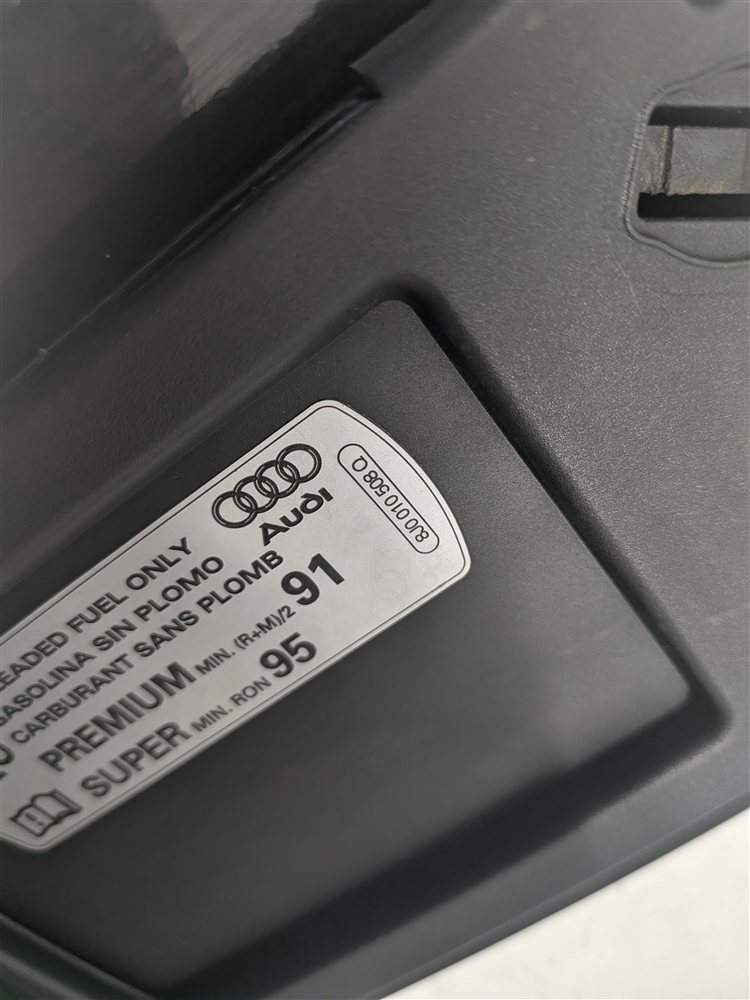 Thumbnail 8: 15-18 AUDI A3 S3 8V FUEL TANK FILLER GAS TANK DOOR FLAP COVER w/HOUSING (Black)