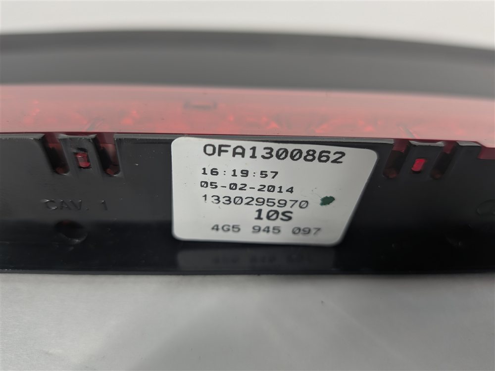 Thumbnail 3: 2015 AUDI A3 (8V) REAR UPPER CENTER HATCH THIRD 3RD BRAKE STOP LIGHT LAMP
