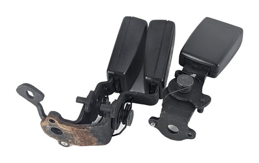 Thumbnail 2: 2015 AUDI A3 8V REAR LEFT/CENTER/RIGHT SEATBELT BUCKLE RECEIVER SET/3 (Black)