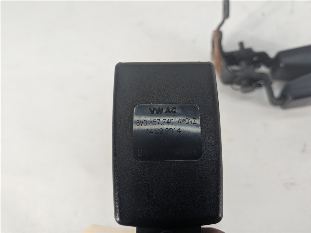 Thumbnail 4: 2015 AUDI A3 8V REAR LEFT/CENTER/RIGHT SEATBELT BUCKLE RECEIVER SET/3 (Black)
