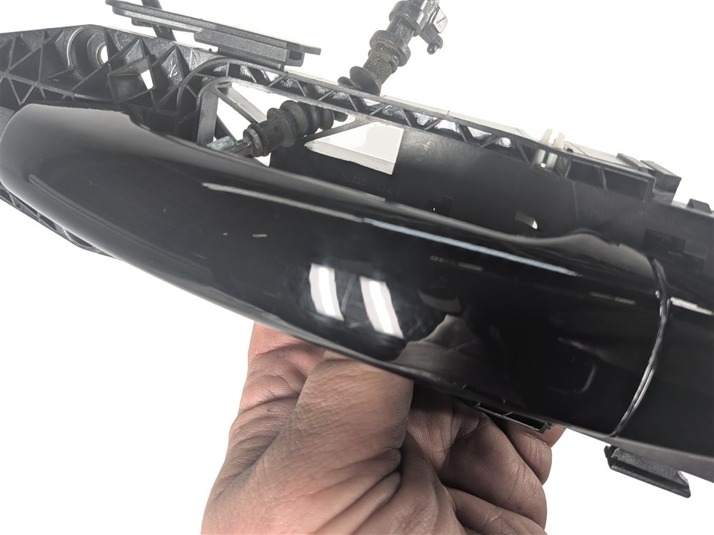 Thumbnail 6: 2016-2017 AUDI TT (MK3) FRONT RIGHT PASSENGER DOOR HANDLE (Black)