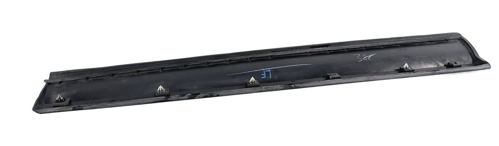 Thumbnail 3: 11-18 BMW X3 X4 (F25 26) FRONT LEFT LOWER DOOR MOULDING TRIM (w/o M or X-LINE)