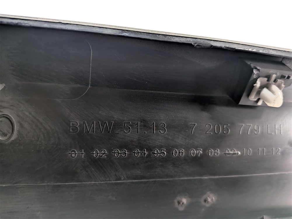 Thumbnail 4: 11-18 BMW X3 X4 (F25 26) FRONT LEFT LOWER DOOR MOULDING TRIM (w/o M or X-LINE)