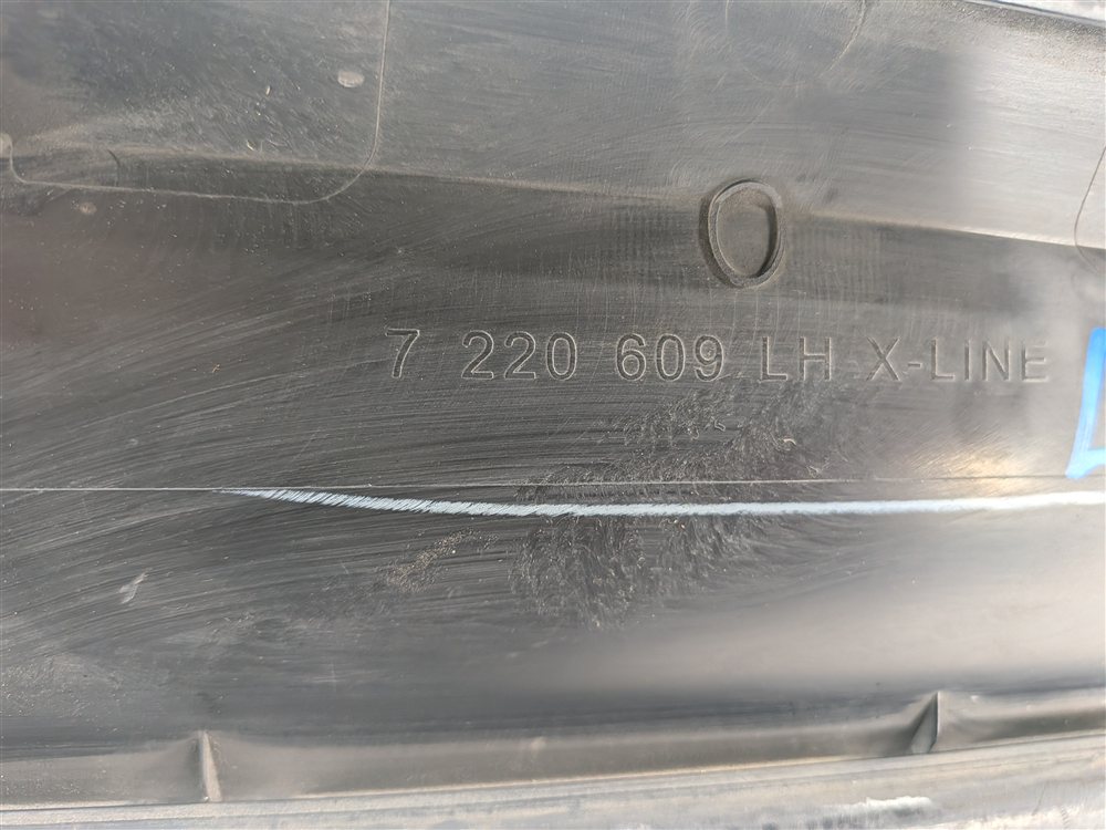 Thumbnail 5: 11-18 BMW X3 X4 (F25 26) FRONT LEFT LOWER DOOR MOULDING TRIM (w/o M or X-LINE)