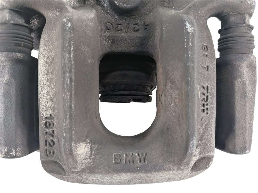 Thumbnail 7: 11-18 BMW X3 X4 (F25 F26) REAR RIGHT PASSENGER DISC BRAKE CALIPER w/ ACTUATOR