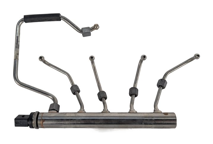 Thumbnail 2: 2013 BMW X3 (F25) 2.0L (N20) ENGINE FUEL RAIL w/PRESSURE SENSOR & LINES