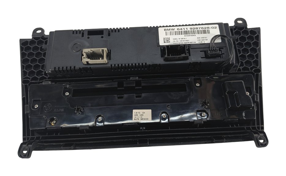 Thumbnail 4: 2011-2014 BMW X3 F25 HEATER AC CLIMATE RADIO CONTROL PANEL w/o HEATED SEATS