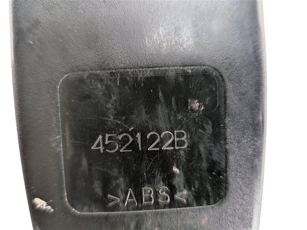 Thumbnail 4: 2013 BMW X3 F25 REAR LEFT/CENTER/RIGHT SEATBELT BUCKLE SET/3 (Black)