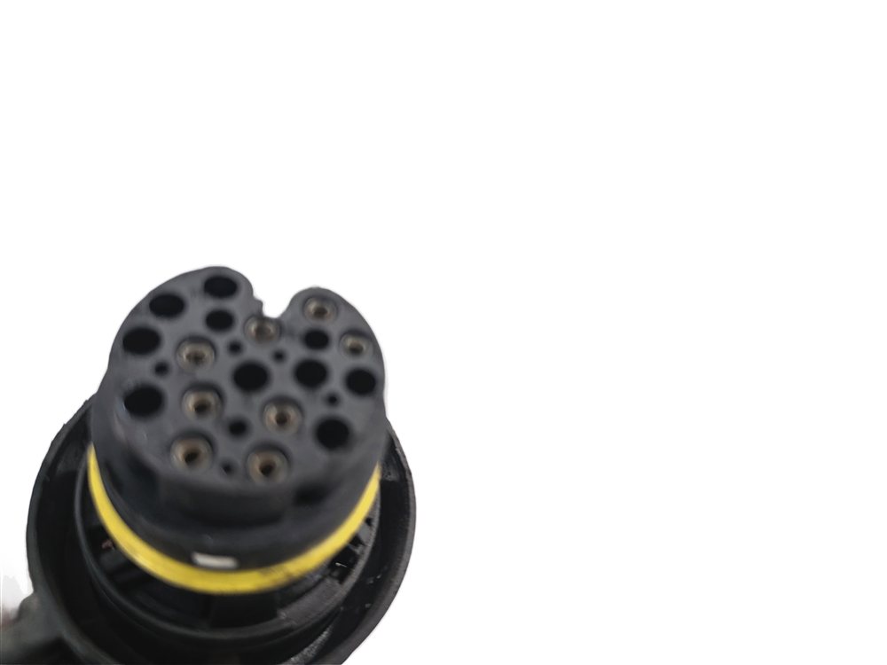 Thumbnail 4: 2013 BMW X3 (F25) 2.0L INTEGRATED POWER SUPPLY MODULE w/BATTERY CABLE