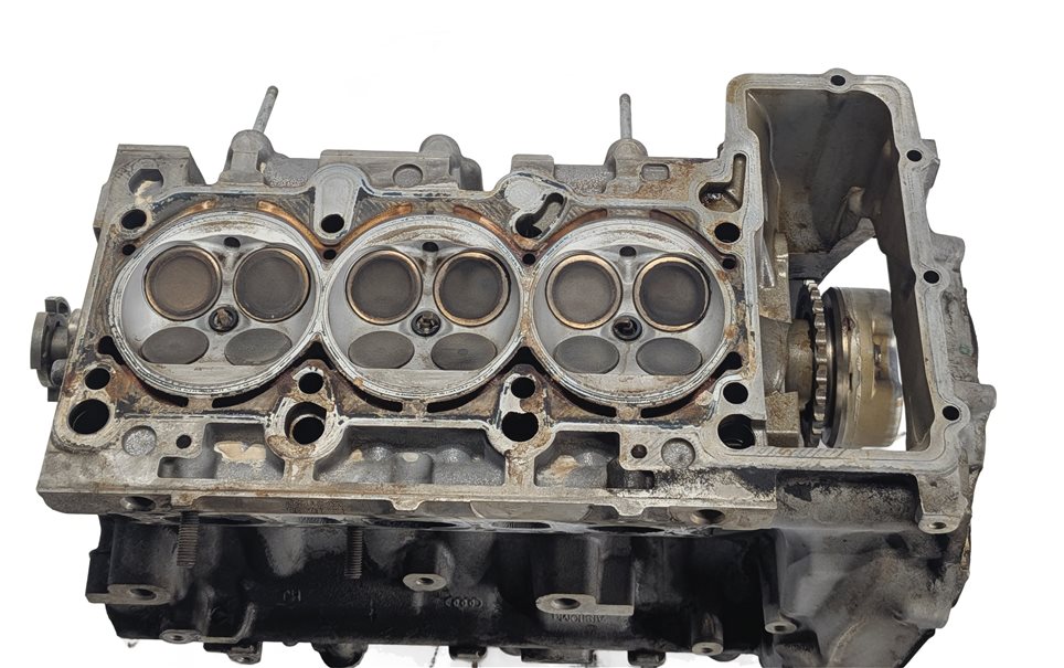 Thumbnail 2: 2013-2015 AUDI Q7 (4L) 3.0L SUPERCHARGED ENGINE RIGHT CYLINDER HEAD