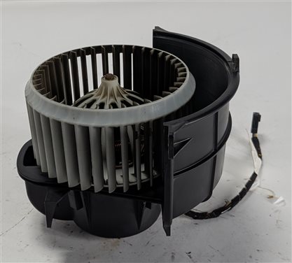 Thumbnail 5: 2011-2015 AUDI Q7 (4L) FRONT HVAC HEATER A/C BLOWER FAN MOTOR