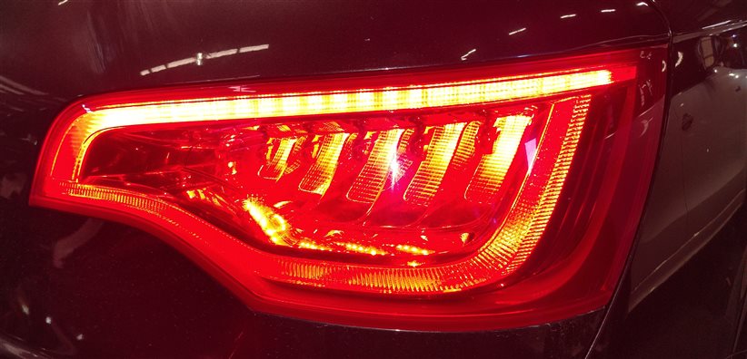 Thumbnail 2: 2010-2015 AUDI Q7 (4L) REAR RIGHT PASSENGER TAILLIGHT BRAKE LIGHT LAMP (LED)