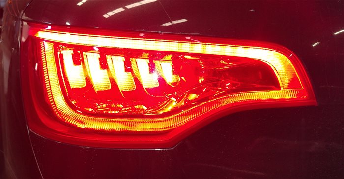 Thumbnail 2: 2010-2015 AUDI Q7 (4L) REAR LEFT DRIVER TAILLIGHT BRAKE LIGHT LAMP (LED)